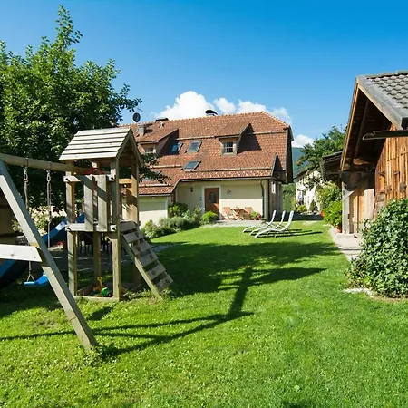 Peterer Hof Apartment Rasun di Sotto